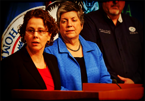 Cecilia Munoz and Janet Napolitano